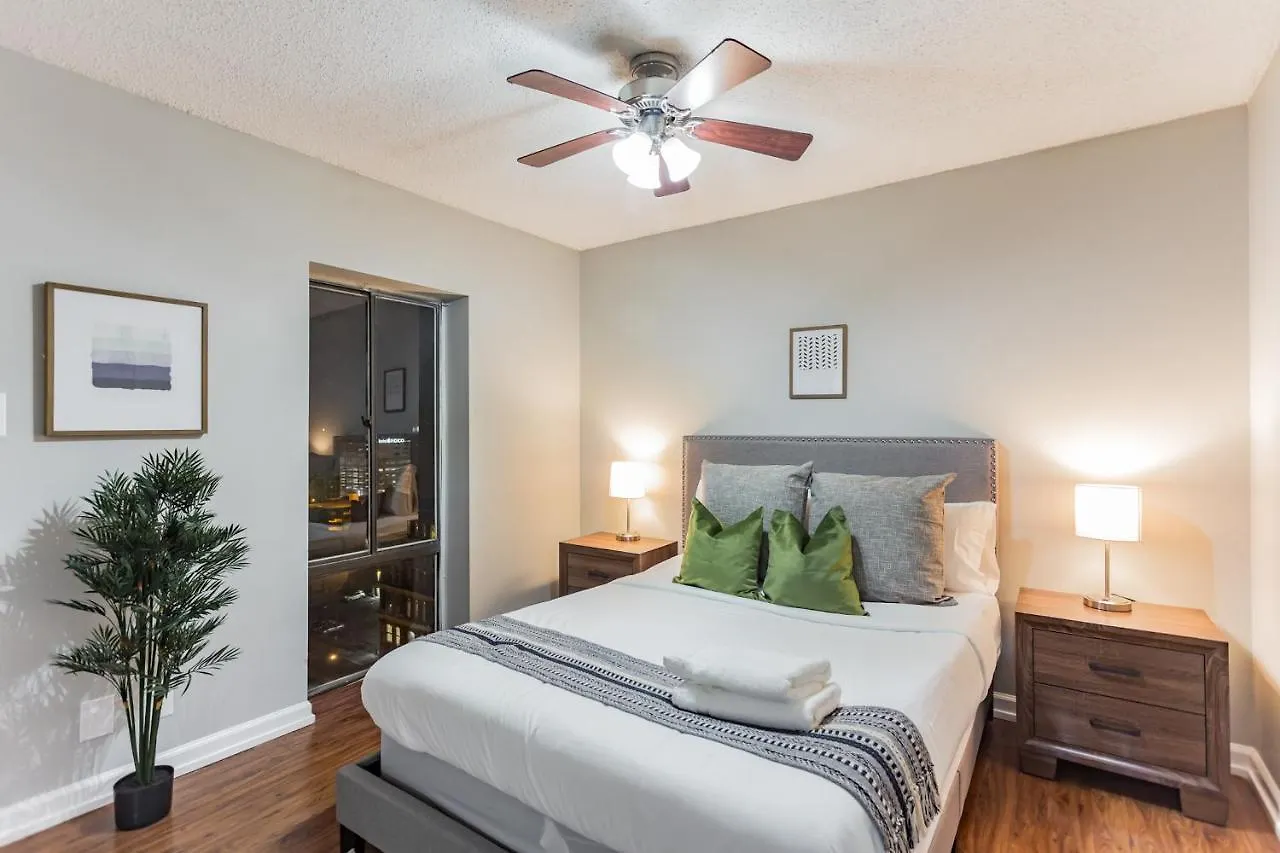 Studio In Downtown Memphis Apartment 0*,