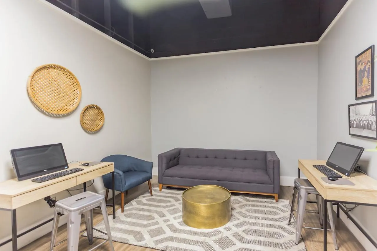 Studio In Downtown Memphis Apartment