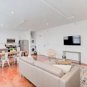 Apartment Revitalized Historic Place, Memphis
